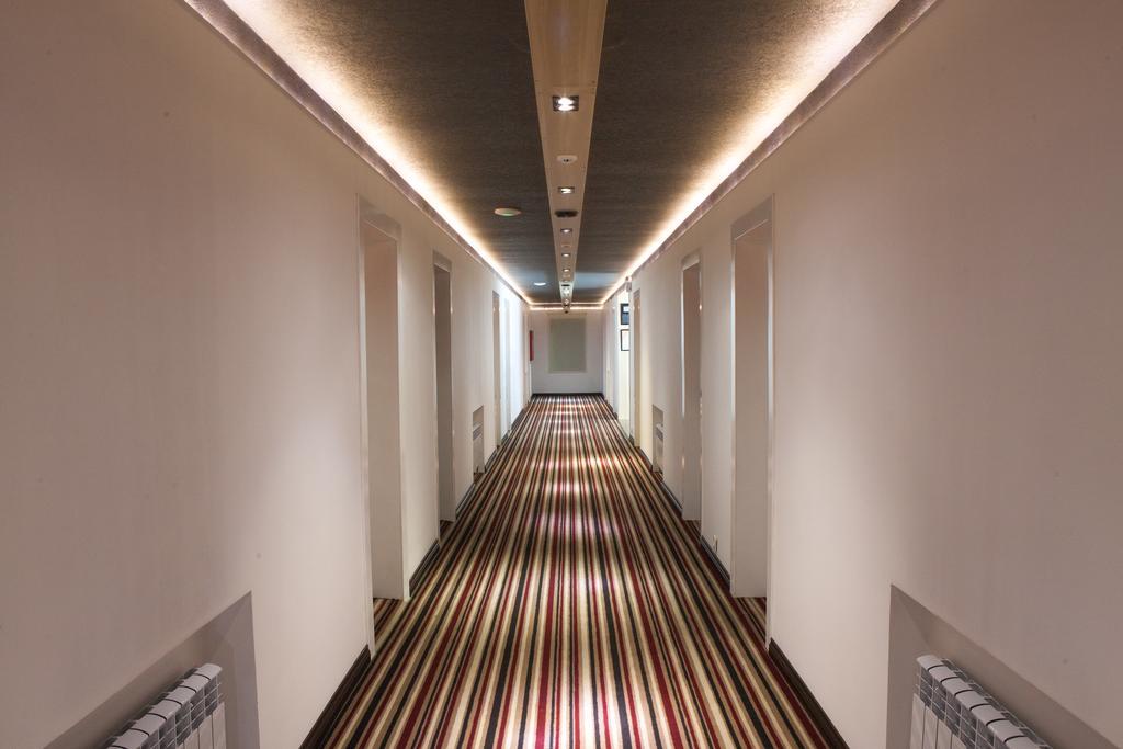 Futuro Hotel Bișkek Exterior foto